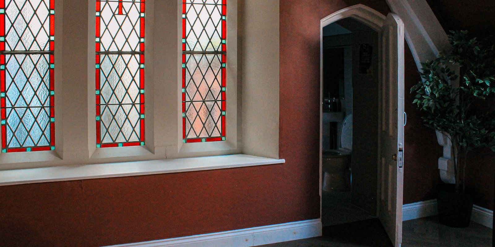 Chapel Experience (GALLERY Room) at Gardiner House Hostel in Dublin