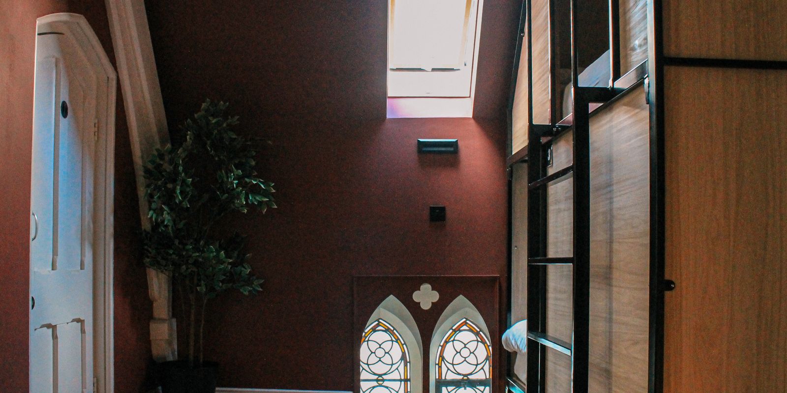 Chapel Experience (GALLERY Room) at Gardiner House Hostel in Dublin